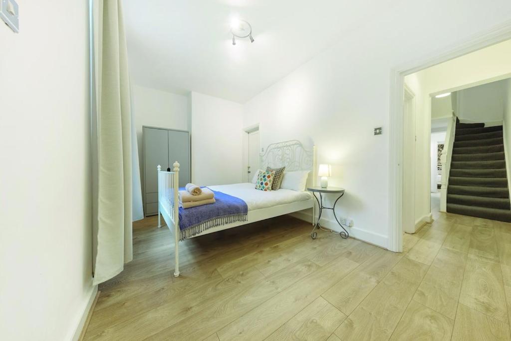 3 Bedroom Apartment In Westminster Londýn Exteriér fotografie